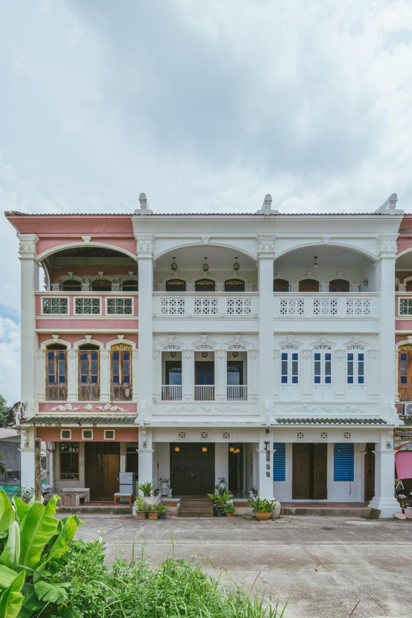 Botan Boutique Hotel Patong Kültér fotó